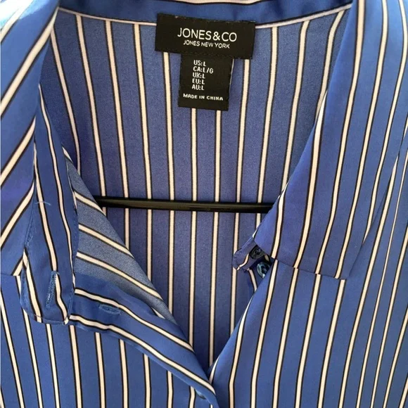 Jones New York Women’s Navy Striped Button Down Shirt - Picture 2 of 4